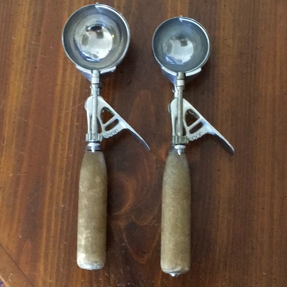 Other - Vintage Ice Cream Scoops